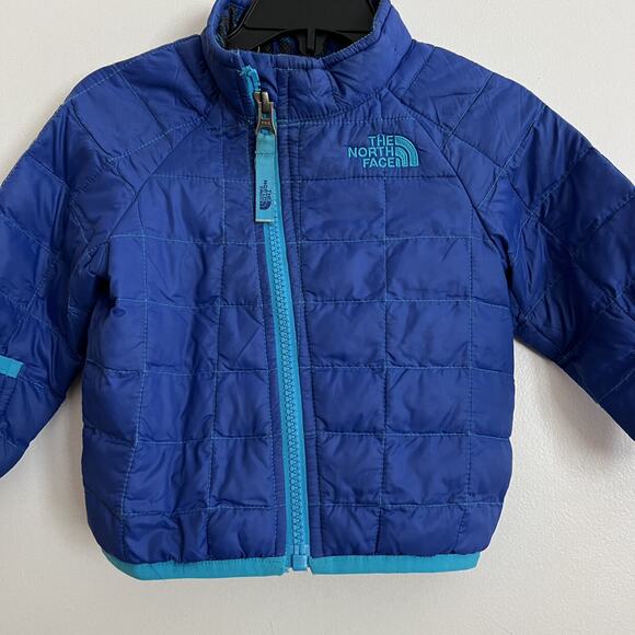 The North Face Blue Jacket - Picture 2 of 12